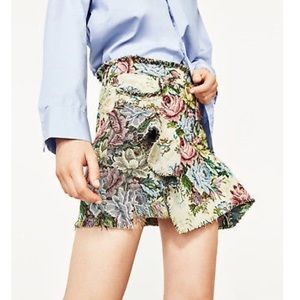Zara Woman Tapestry Floral layered mini skirt NWT